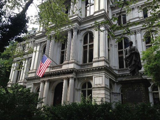 アメリカ・ボストンの歴史的な建物の旧市役所